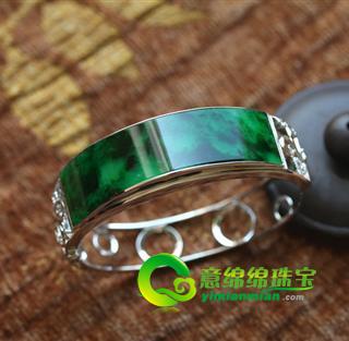 緬甸天然滿(mǎn)綠翡翠A貨18K白金天然鉆石玉手鐲