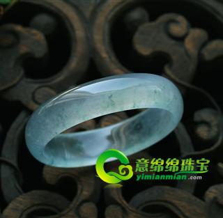 緬甸老坑玻璃種天然飄花翡翠A貨貴妃玉手鐲-51.8內(nèi)徑