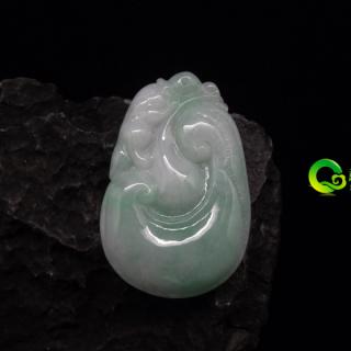 氣宇軒昂緬甸天然翡翠A貨翡翠吊墜