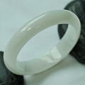 姱容修態(tài)緬甸冰糯種翡翠圓手鐲57mm