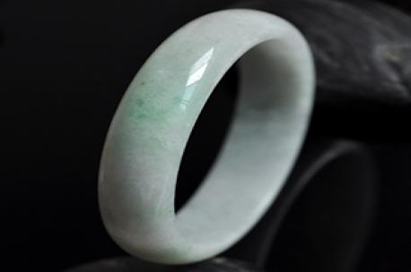 綺麗多姿緬甸天然翡翠A貨玉手鐲內(nèi)徑58MM