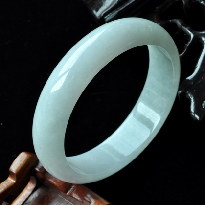 一流澗水緬甸翡翠圓手鐲55.5mm